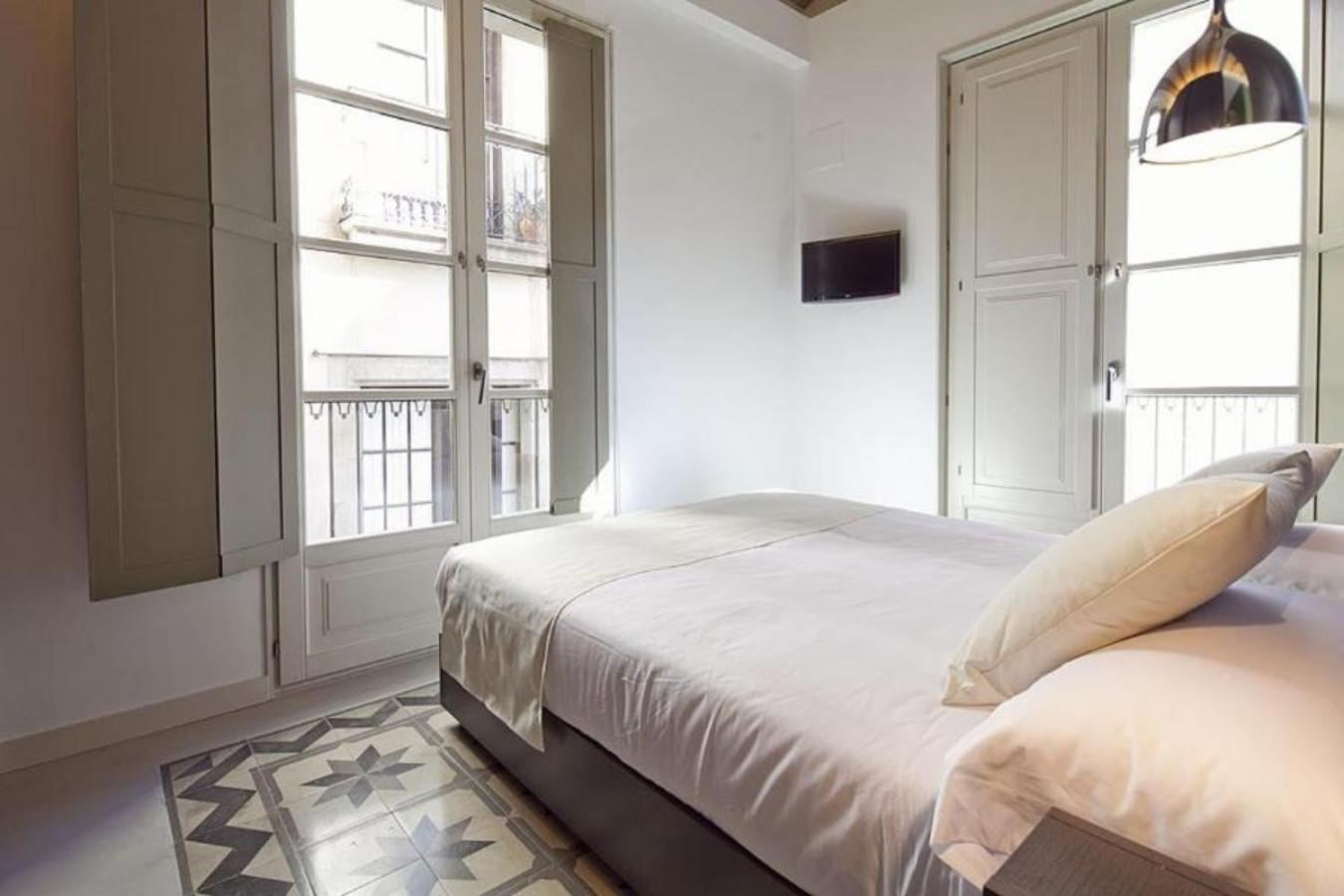 Ola Living Portaferrissa Barcelone